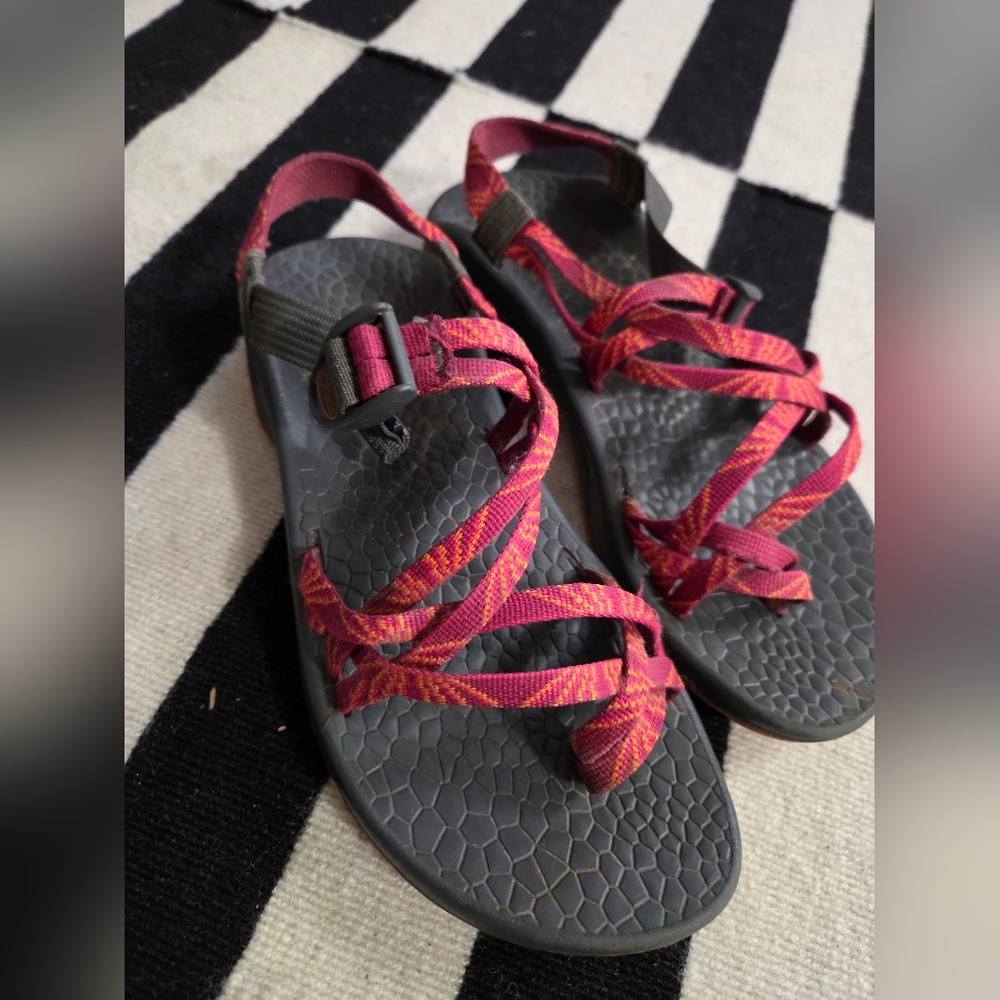 Chaco Women's Pink and Orange Strappy Outdoor Sandals